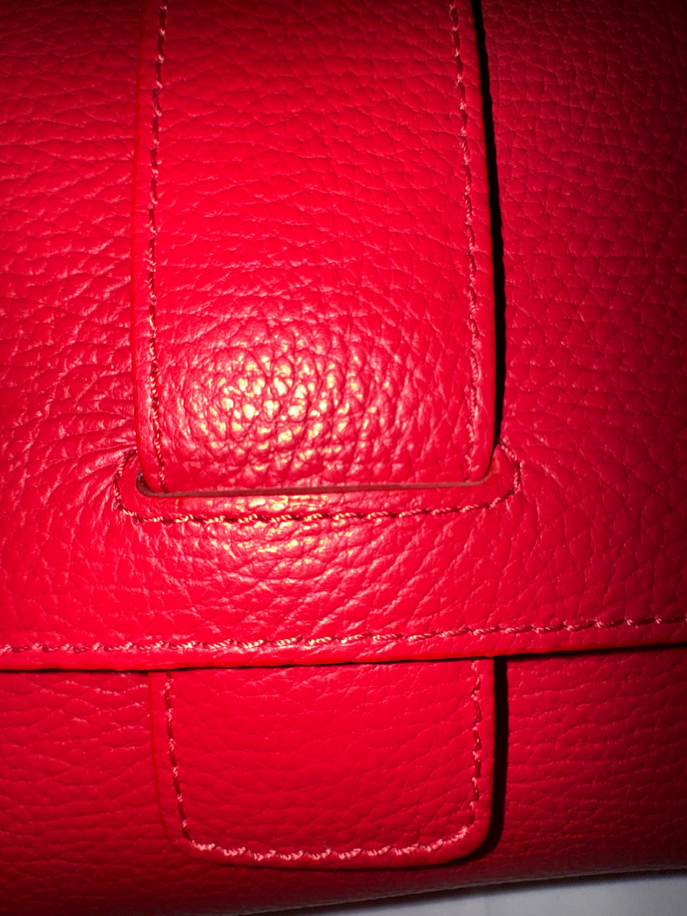 Italian Handmade Leather Bag For Women | Elegant Red Top-Handle Bag | Pebbled Leather | Made in Italy