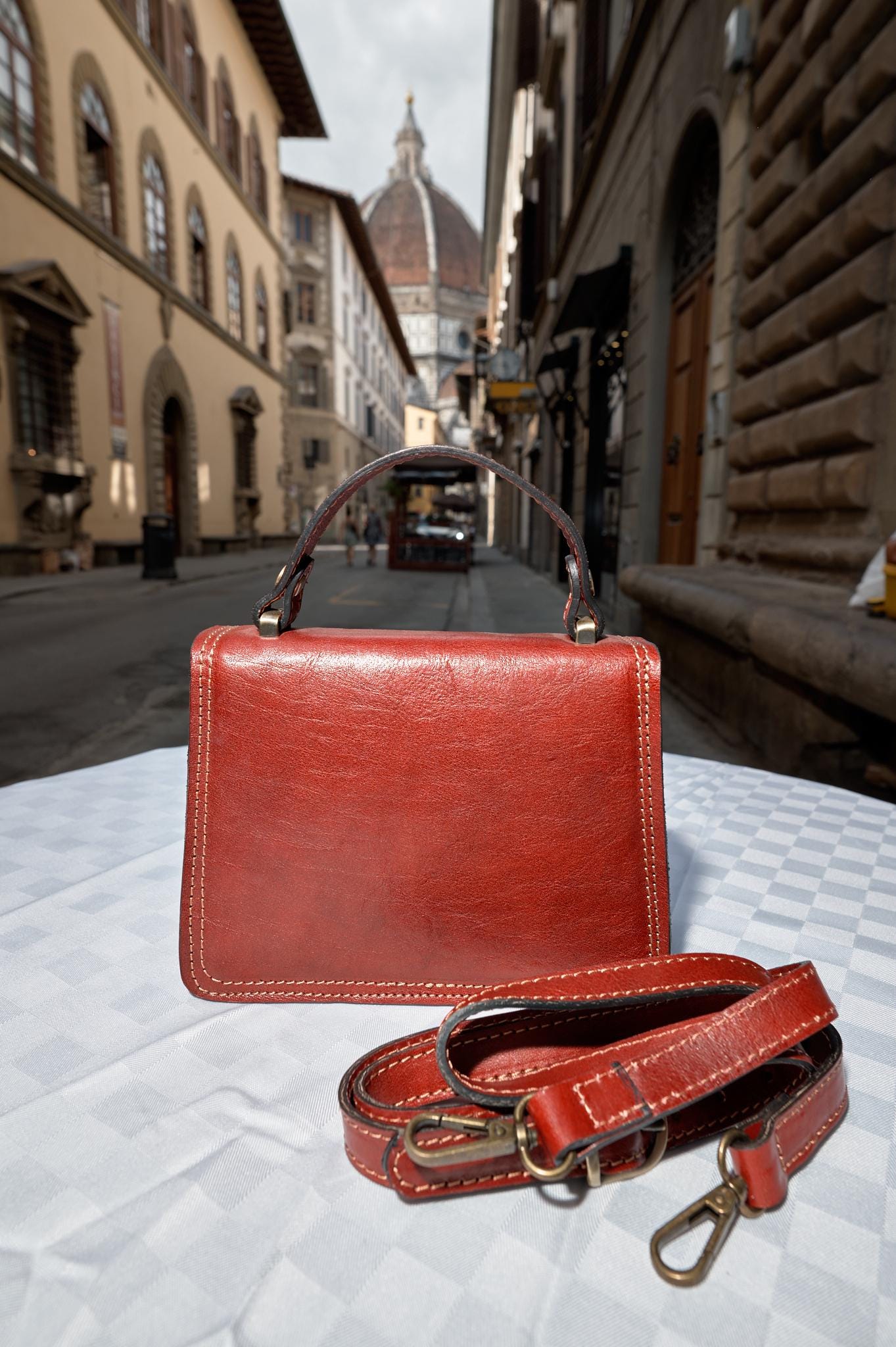 Elegant Red Leather Women's Crossbody Tote bag - Handcrafted in Florence, made in Italy - Genuine Italian Leather