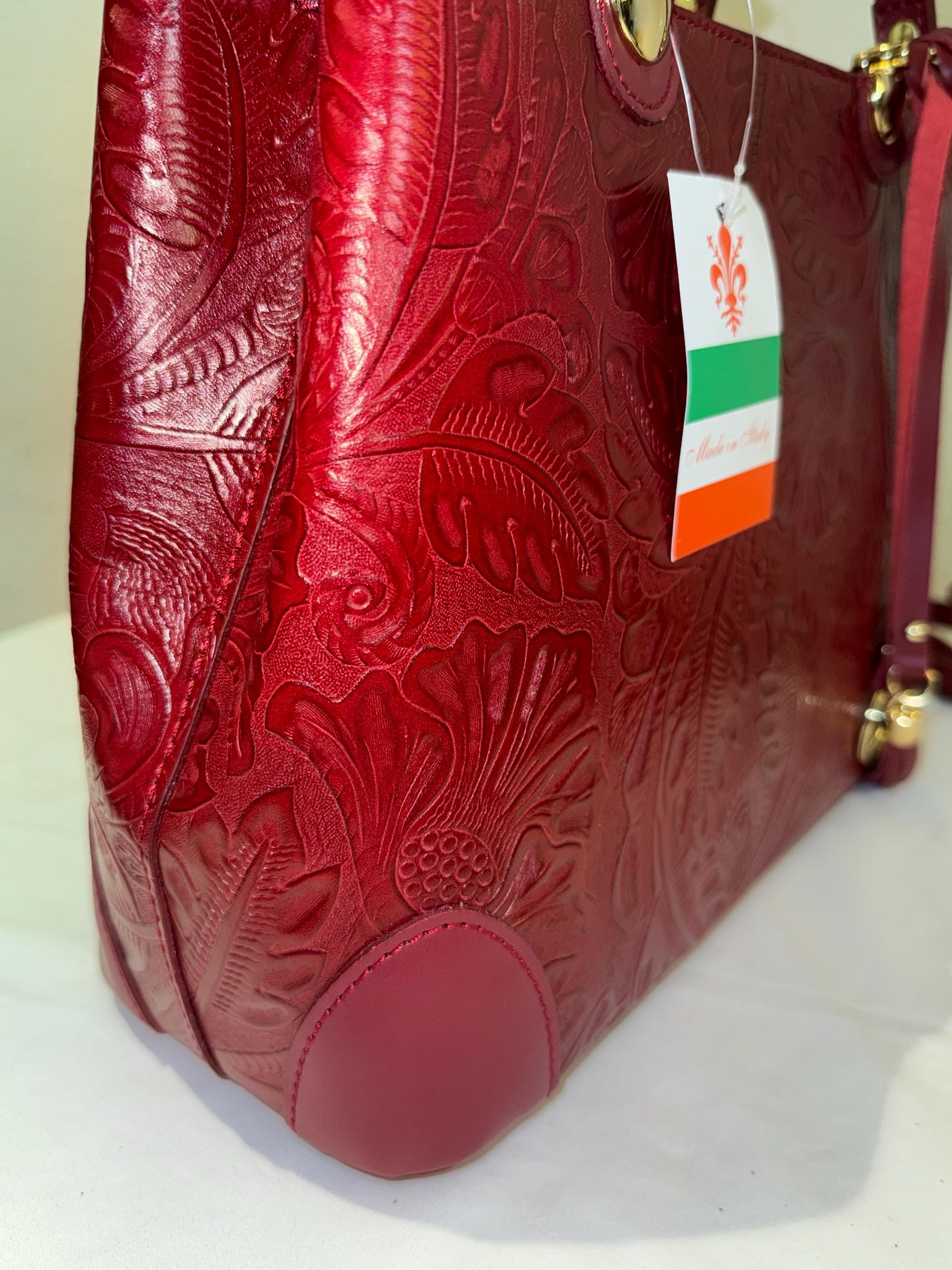 Elegant Flower Red Embossed Italian Leather Tote – Handcrafted in Florence –made in Italy