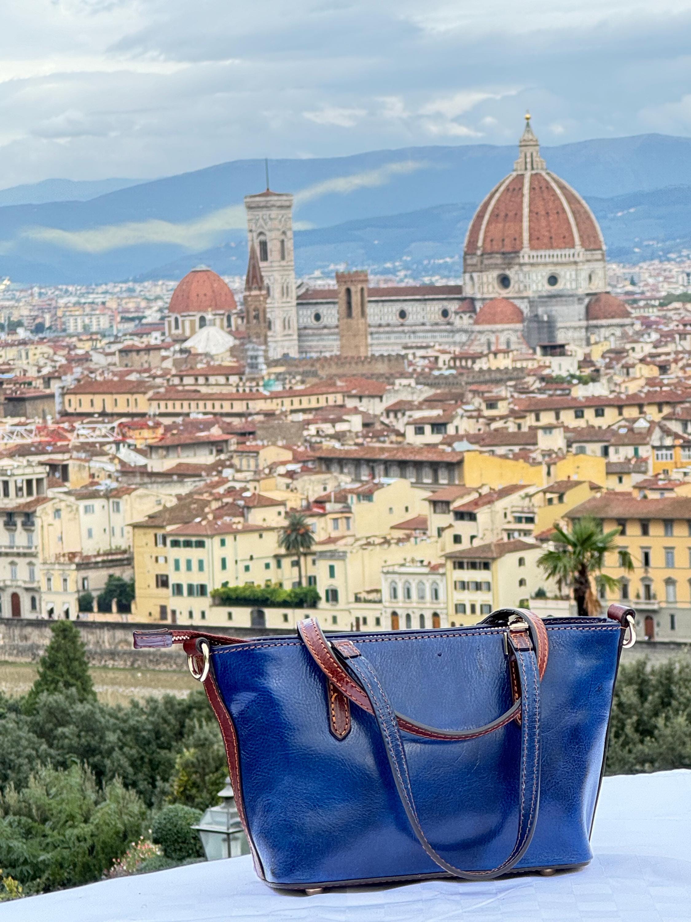 Handmade Italian Navy Blue Leather Tote Bag for Women – Elegant Everyday Style