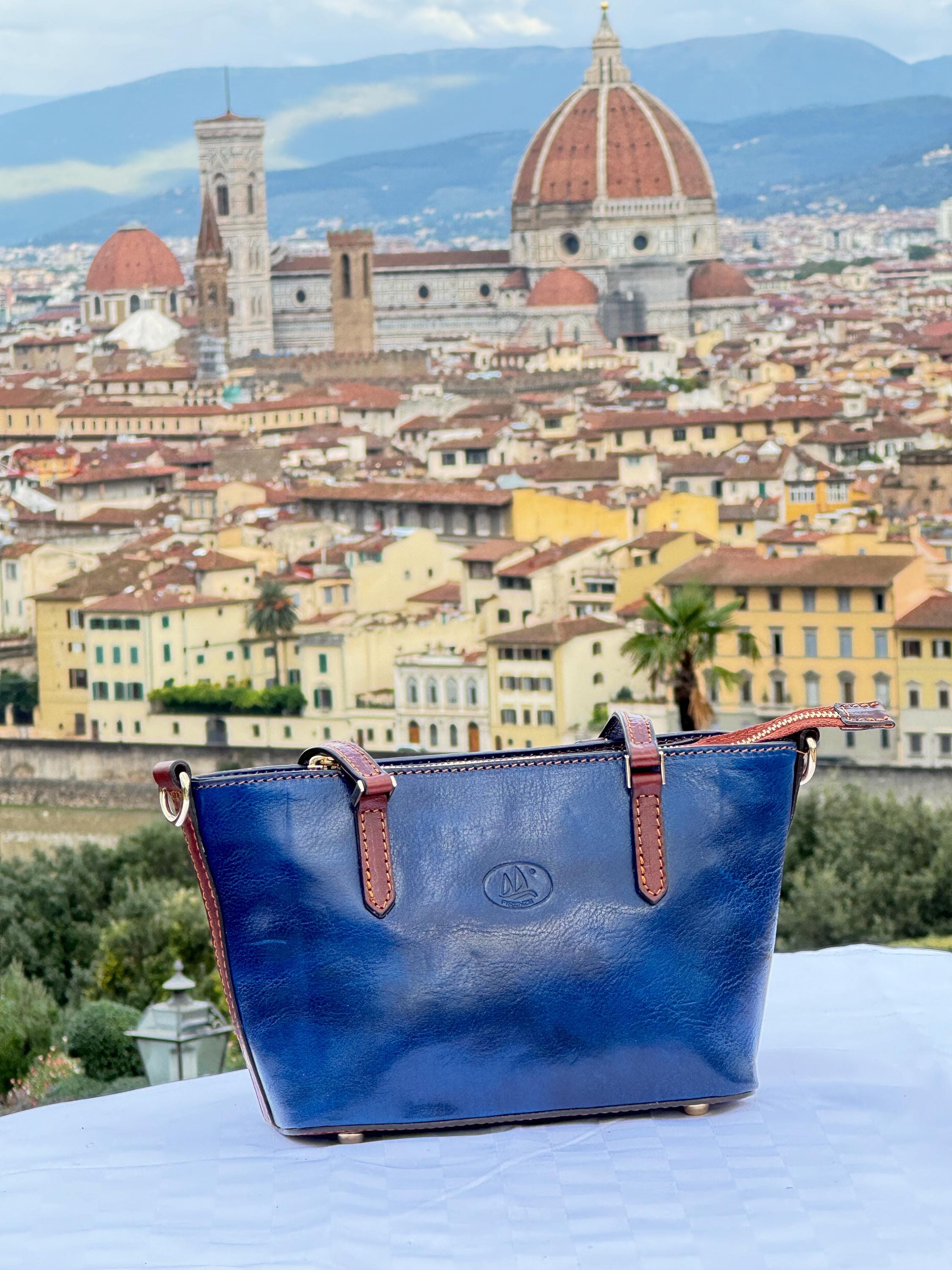 Handmade Italian Navy Blue Leather Tote Bag for Women – Elegant Everyday Style