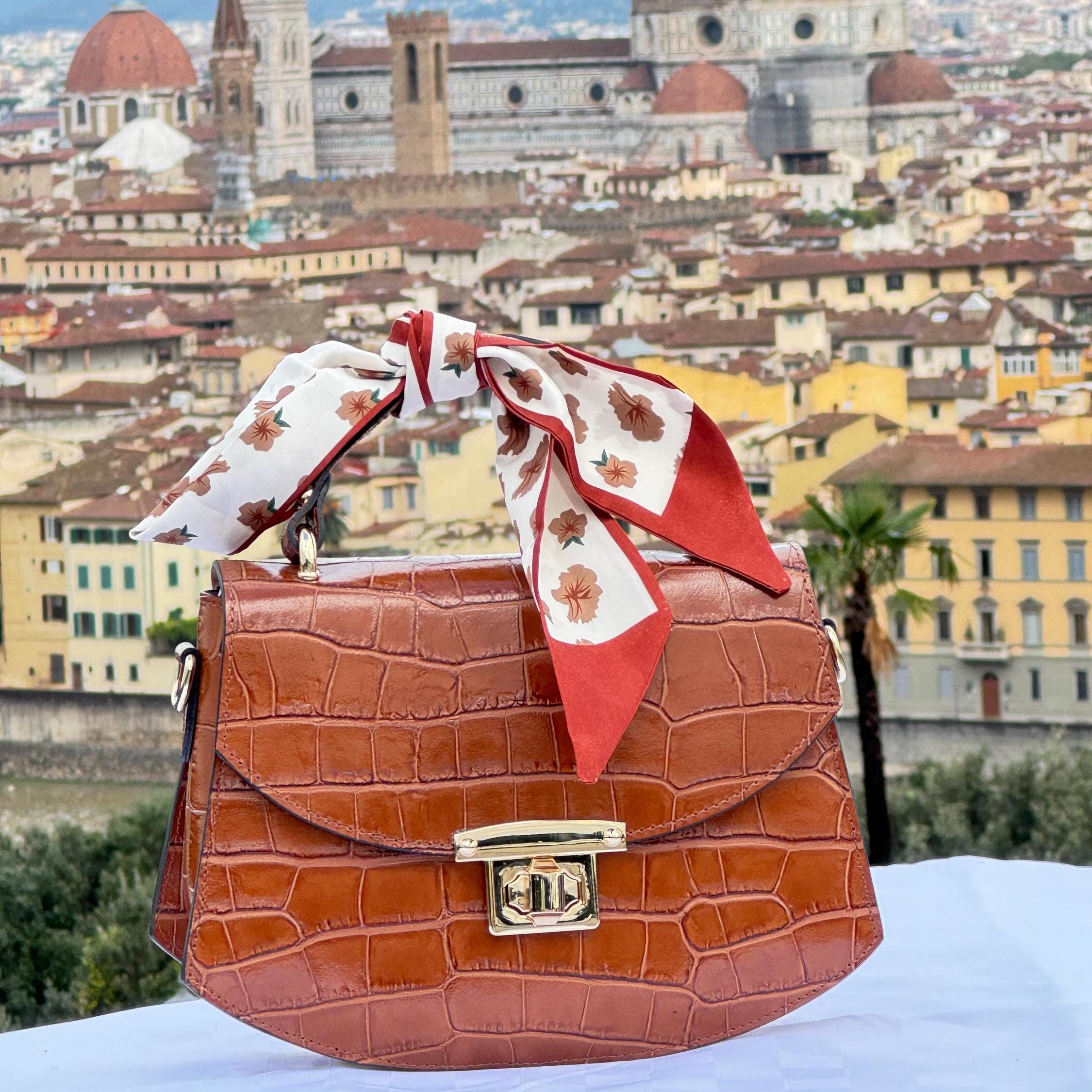 Elegant Brown Croc-Embossed Italian Leather Shoulder Bag with Gold Clasp and Scarf – Made In Italy