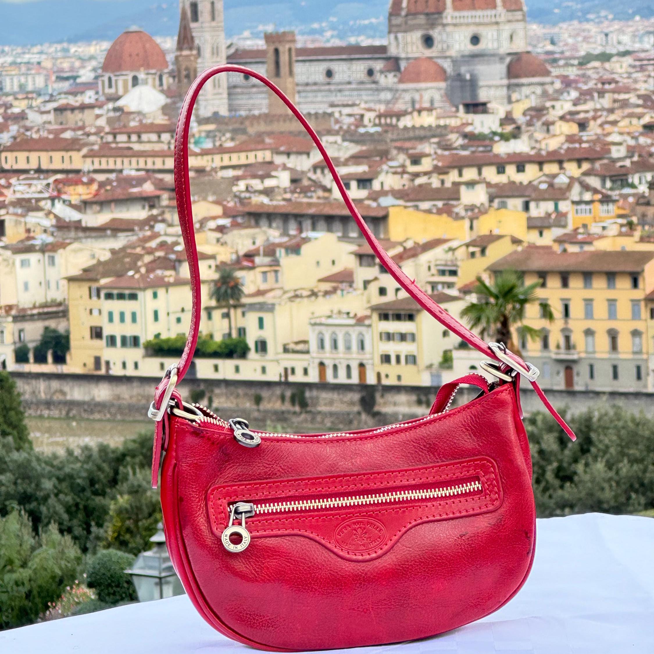 Women's Red Leather Crossbody Bag with Italian Plaid Interior and Detachable Strap – Chic and Versatile