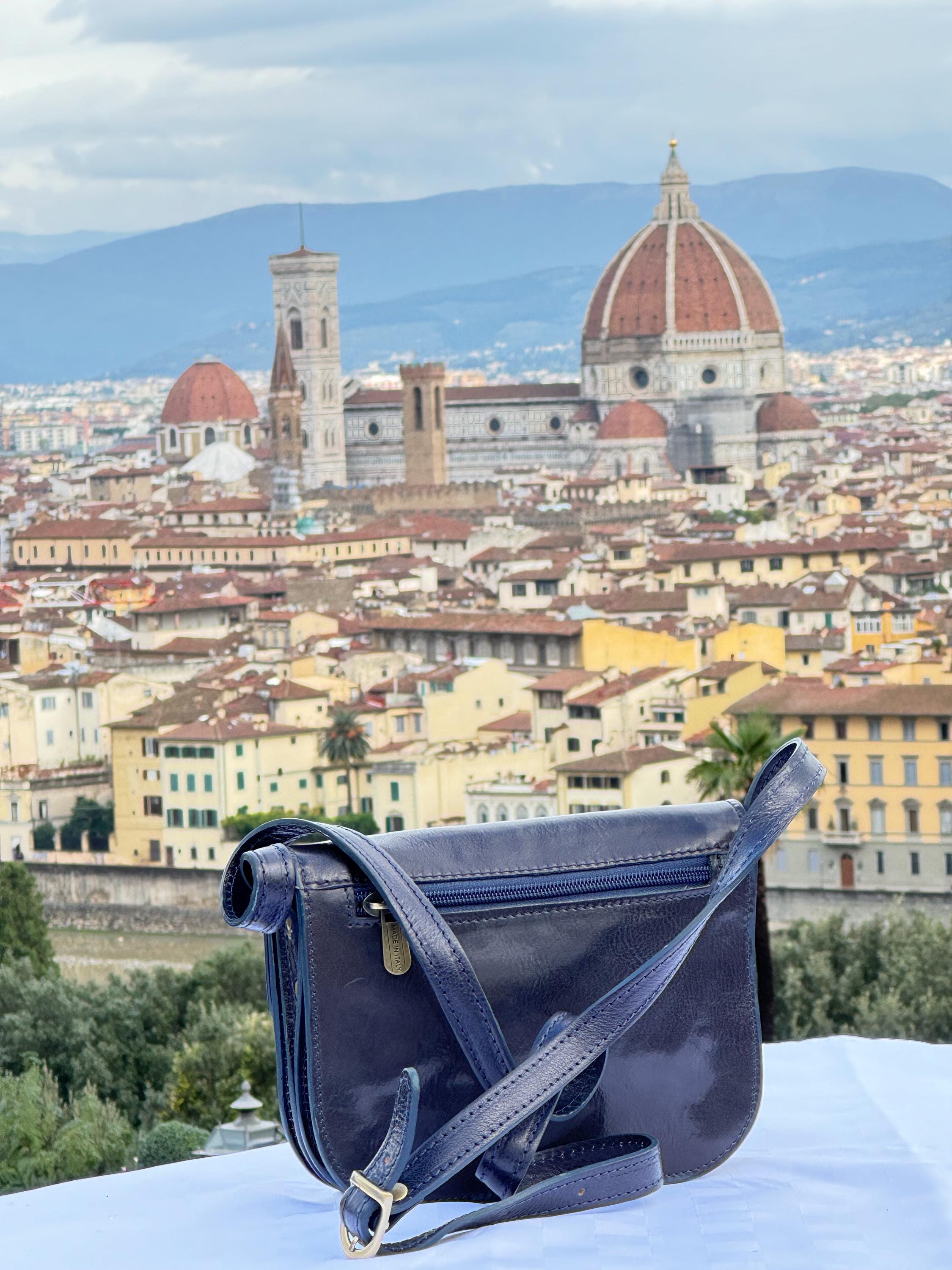 Women's Dark Blue Handmade Italian Leather Crossbody Bag – Made in Florence