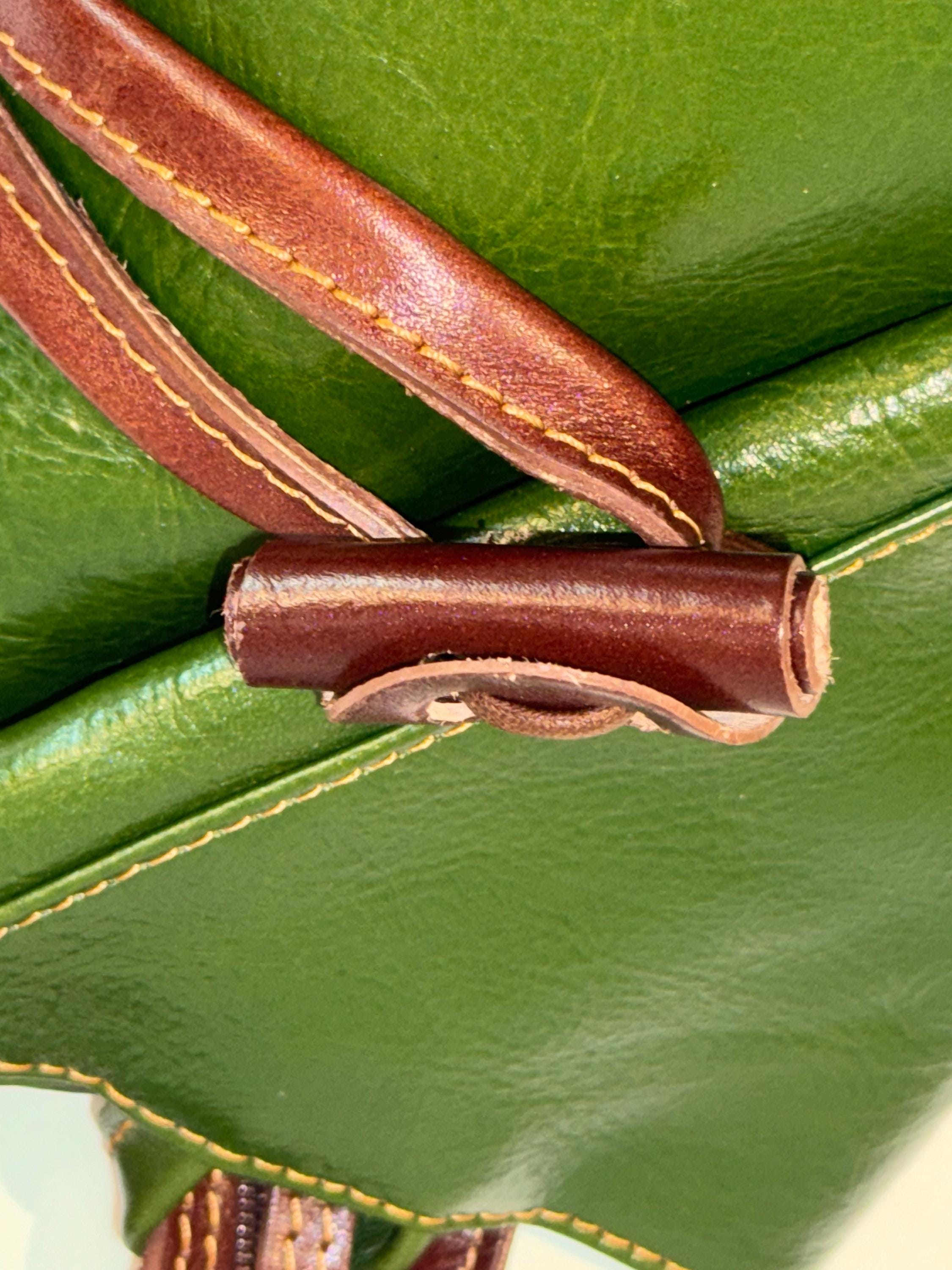 Italian Handmade Leather Bag for Women | Versatile Green Leather Backpack from Florence | Made in Italy