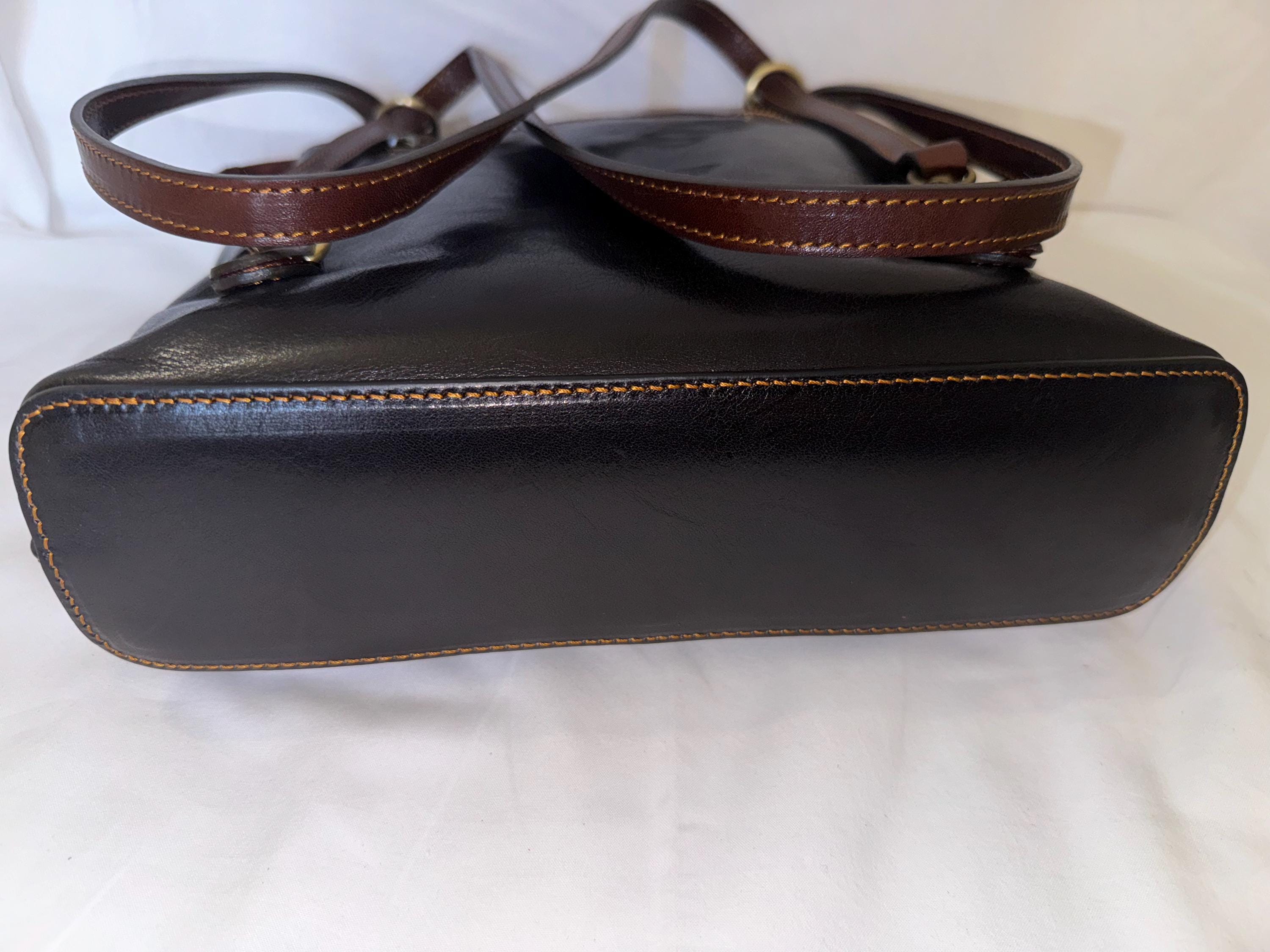 Italian Handmade Leather Bags For Women | Elegant Black and Brown Leather Shoulder Bag | Made in Italy