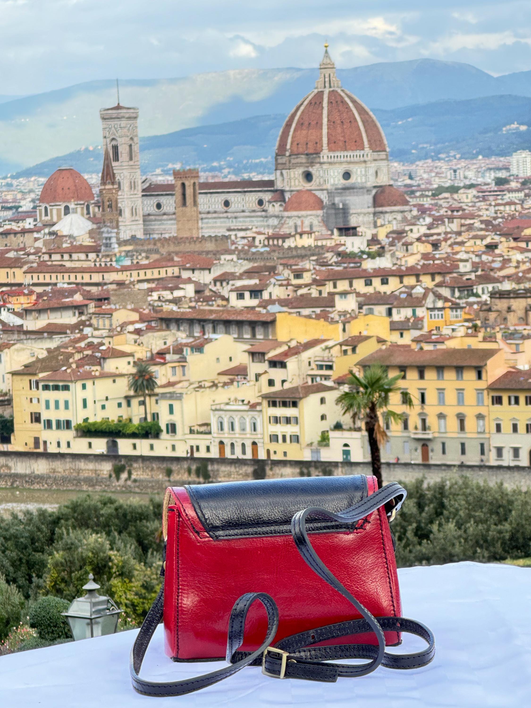 Elegant Italian Red & Black Leather Crossbody Bag for Women – Handmade in Florence