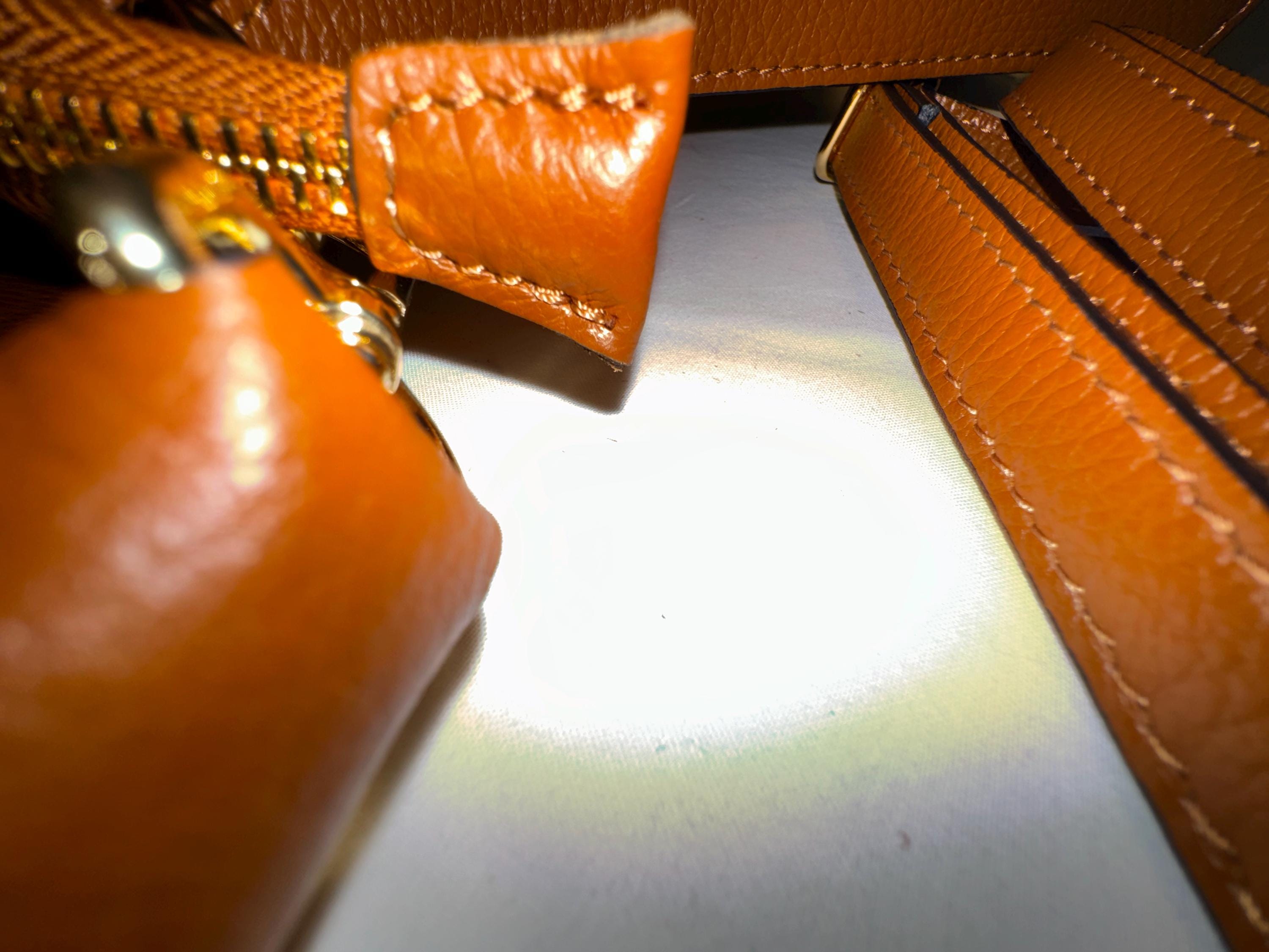 Italian Handmade Leather Bags for Women | Elegant Caramel Shoulder Bag | Tote Bag Made in Florence, Italy