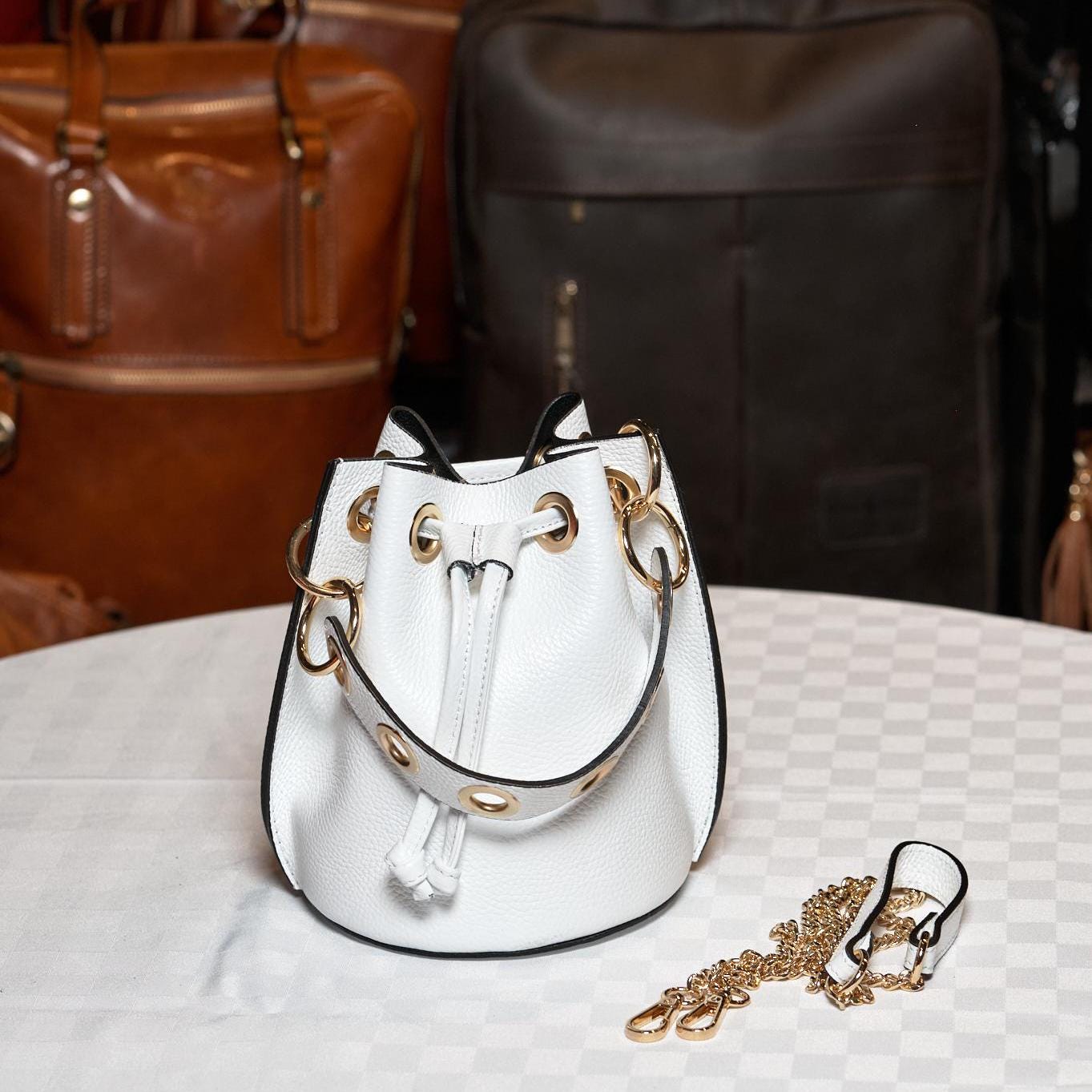 Italian Handmade Leather Bag for Women | Elegant White Bucket Bag | From Florence, Made in Italy